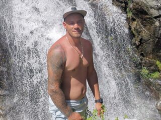 Peter Crazy Live Chat on Flirt4Free