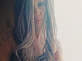 Watch Iris Styles live on cam on Flirt4Free