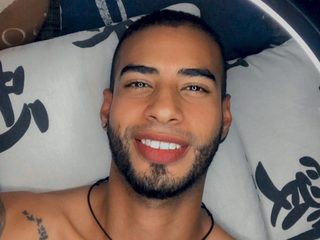 Naakt chatten met Mike Dewitt op Live Cam ⋆ FLIRT SHOW ⋆ Webcamseks met amateurs