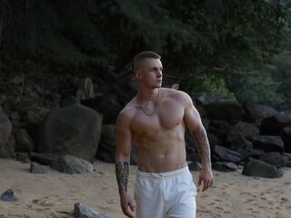 Watch Samuel Andrew live on cam on Flirt4Free