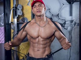 Cris Cruz webcam model