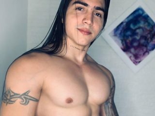 Ronnie Allen Live Cam on Flirt4Free