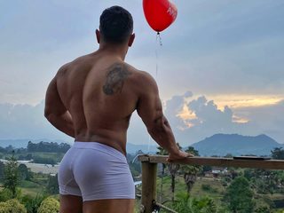 Aaron Velour Live Cam on Flirt4Free