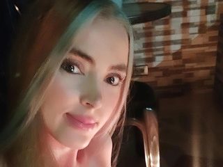 1 On 1 Sex Cams - Nicole Angeles English Alt Text Streamray-Cams