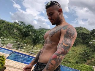 Tommie Colt Live Cam on Flirt4Free