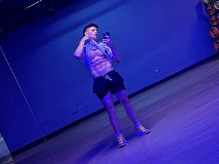 Drake Carter Live Cam on Flirt4Free