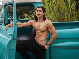 Watch  Connor Morgan live on Flirt4Free
