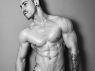 Giorgio Leone profile