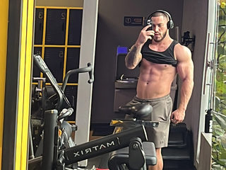 Giorgio Leone profile