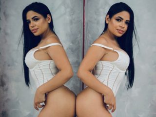 1 On 1 Sex Cams - Sarah Leblanc France Alt Text Streamray-Cams