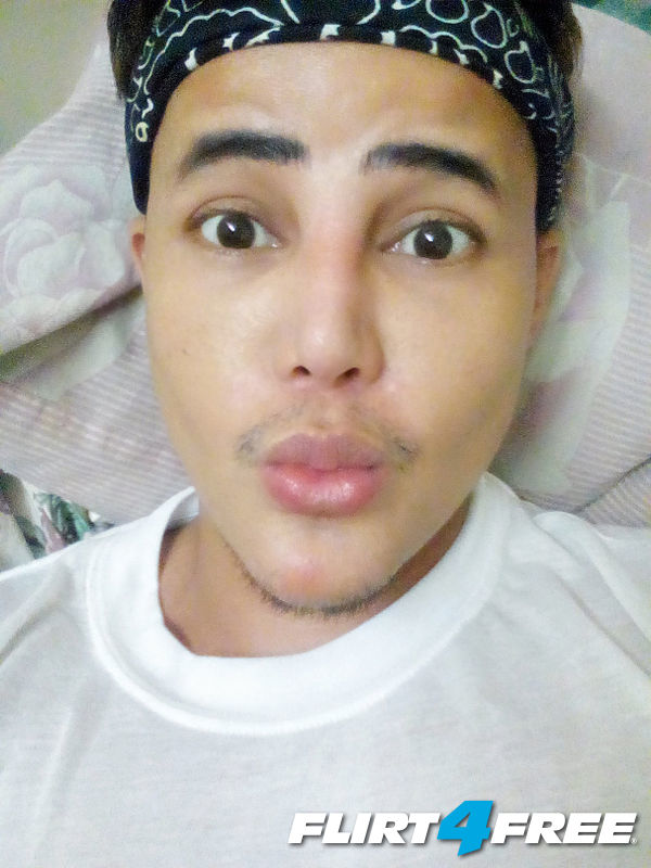 wanna kiss?