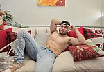 Aron Lewis