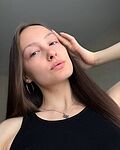 Luna Roxy