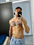 Camilo Flores
