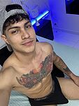 Camilo Flores