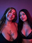 Hanna Clare & Emma Lopezs