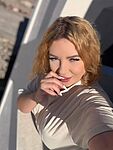Ella Aziana