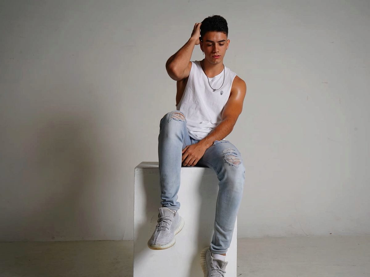 MODEL_NAME] Free gay webcams Biography