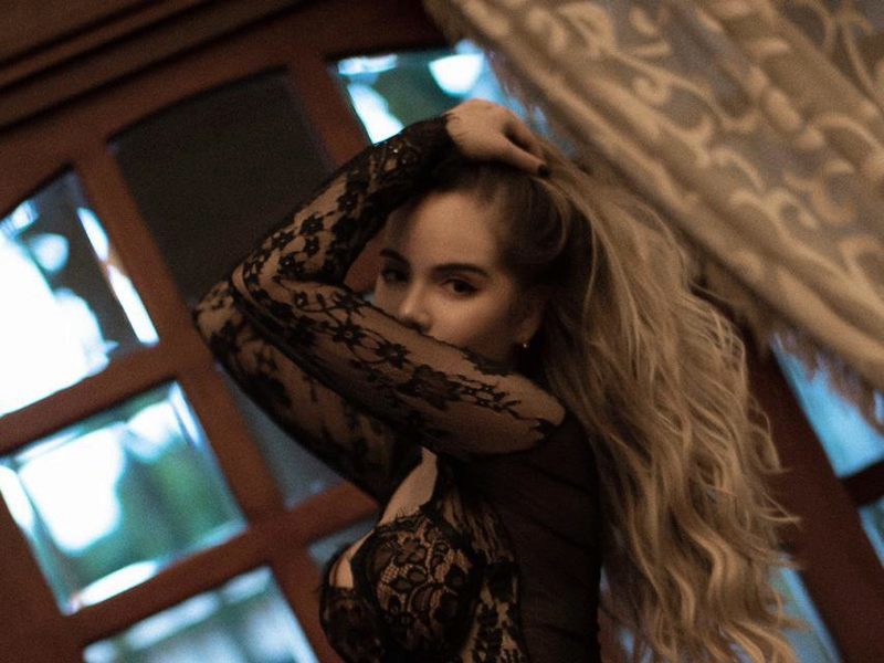 Chloe Monroee low quality