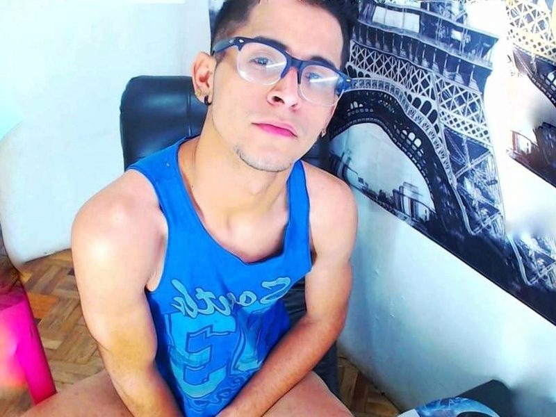 Tommy Gil low quality