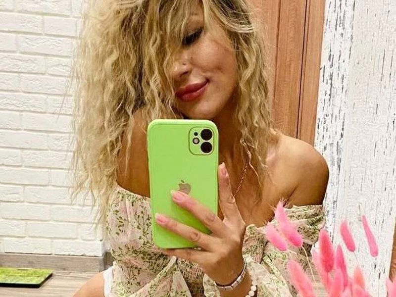 Ella Magic low quality