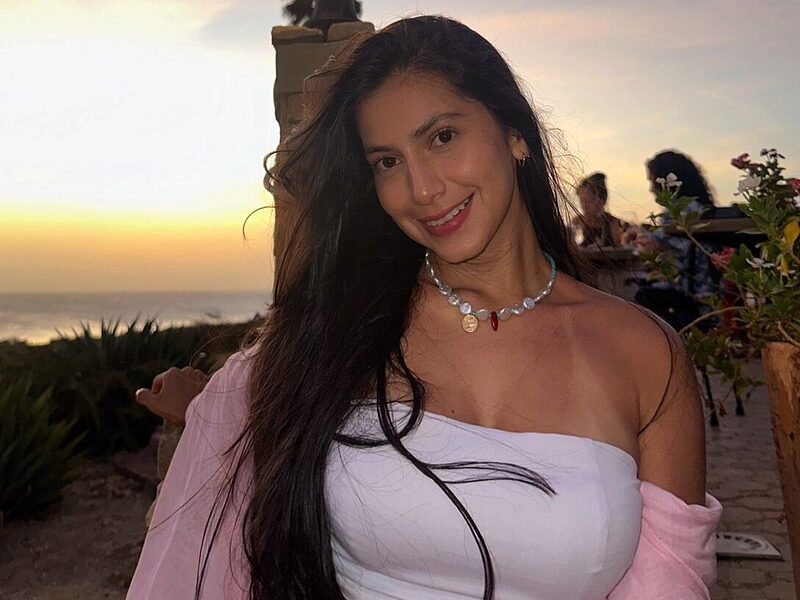 Alyssa Henderson low quality
