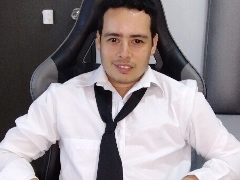 Andres Cardenas low quality