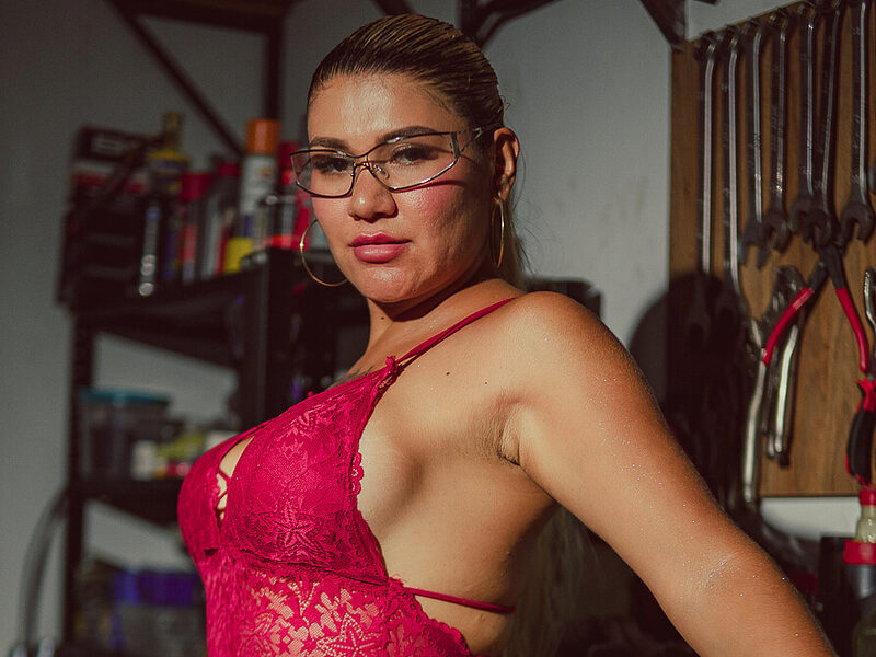 Annie Desire low quality