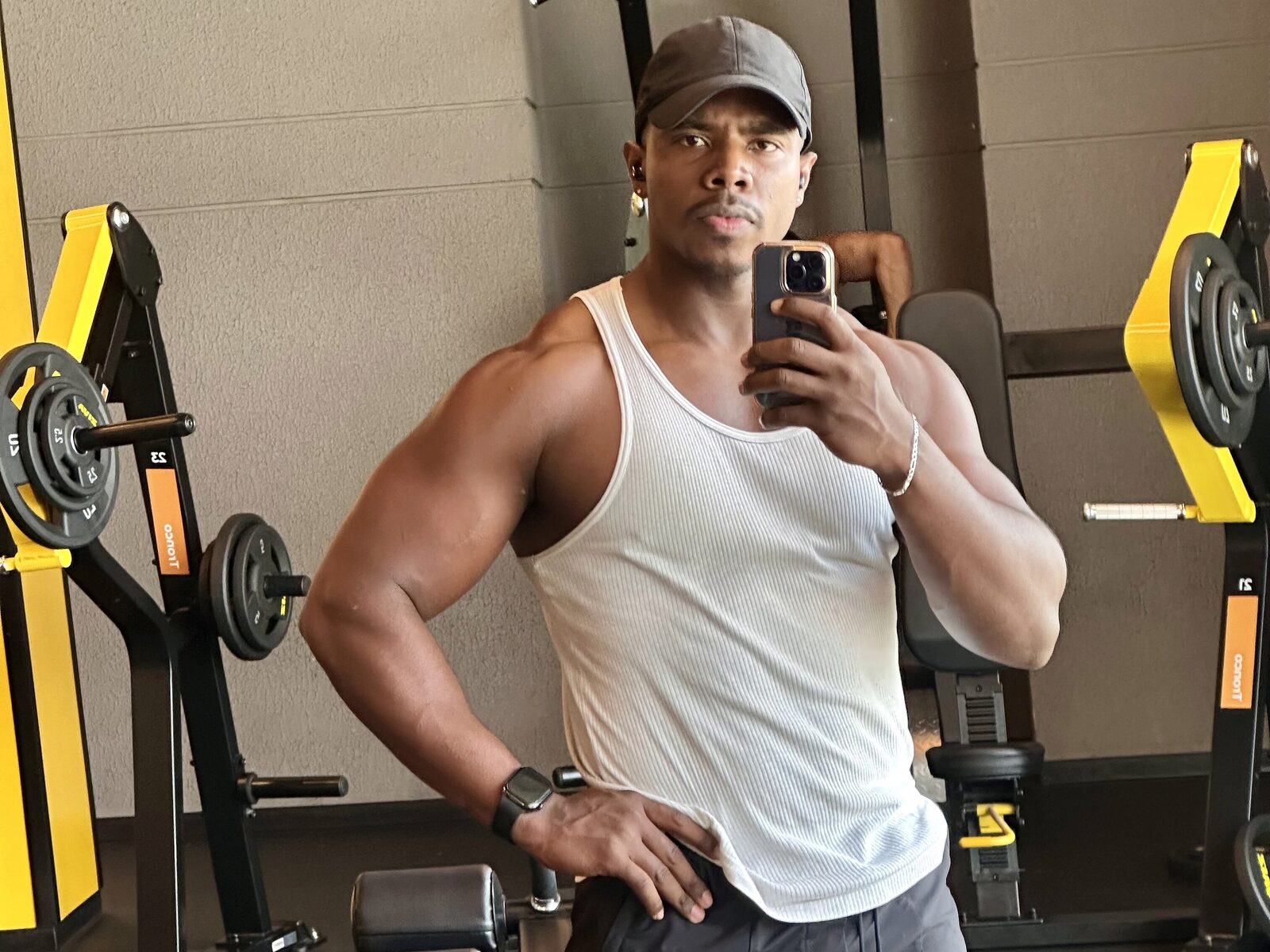 Leonardo Jones