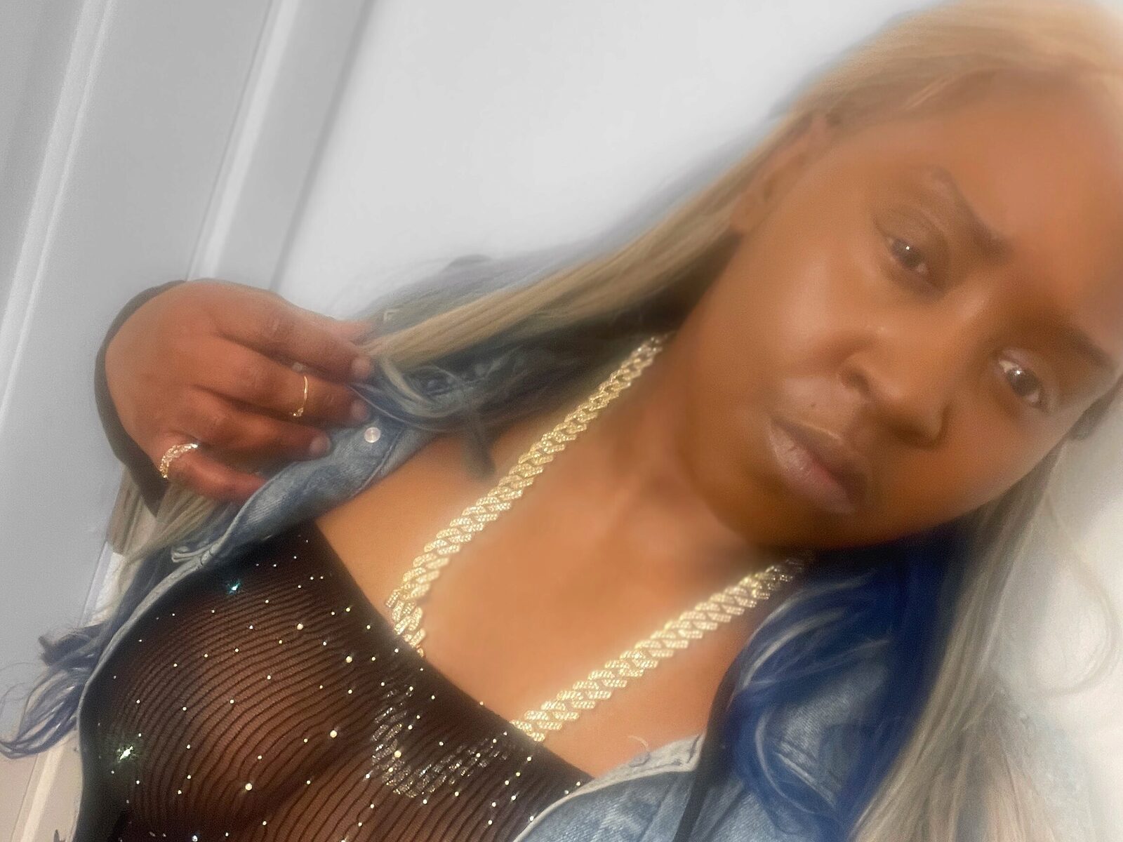 Ivory Dee