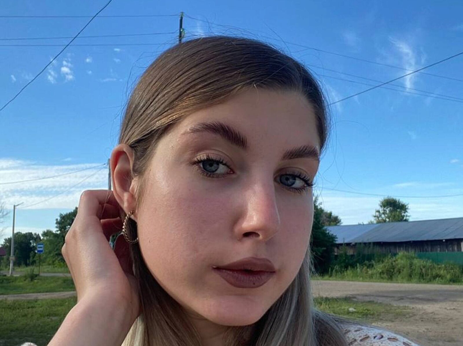 Sigrid Kantah low quality