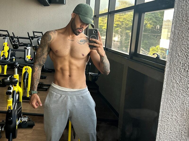 Renato Andrade low quality