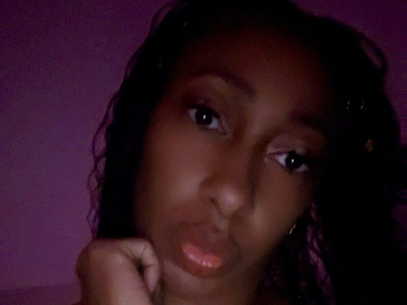 Queen Glam low quality