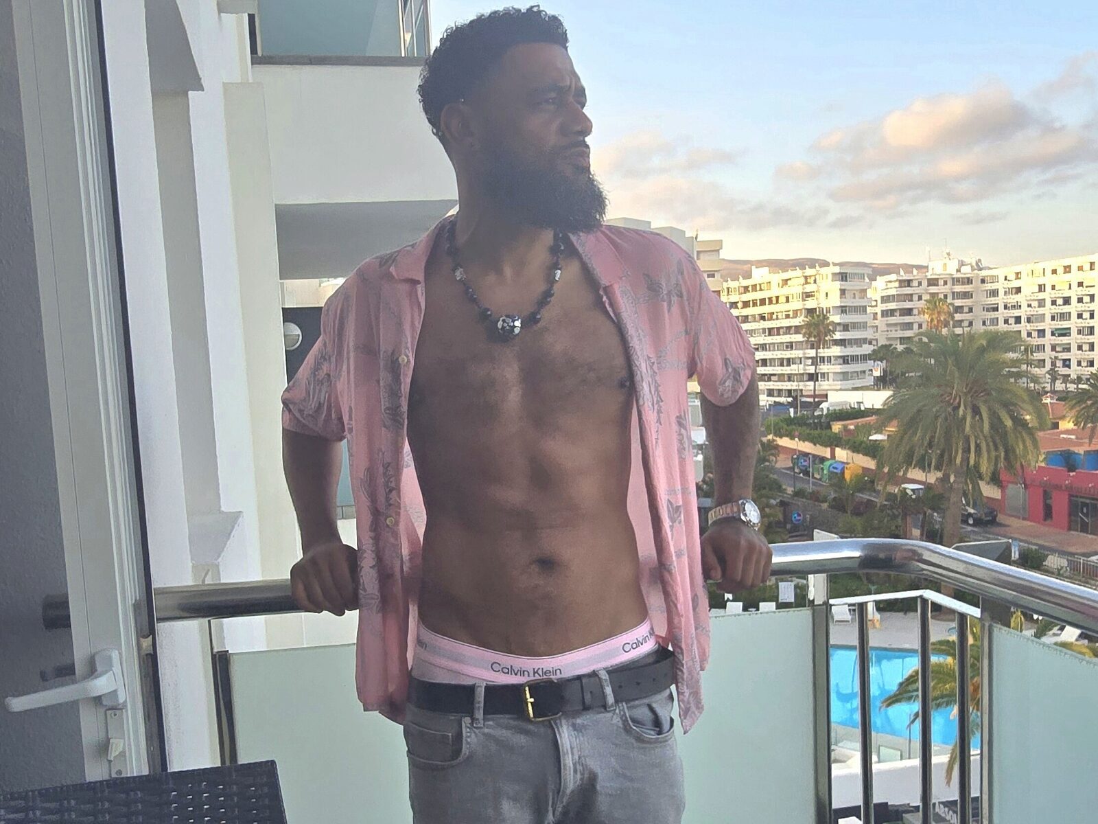 Dante Mckenzie