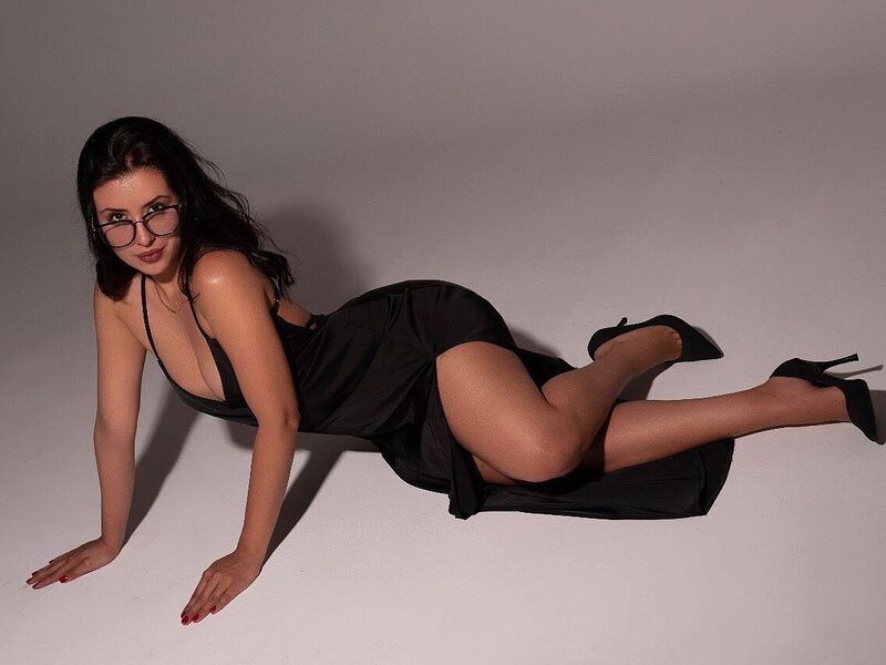 Emma Plac low quality