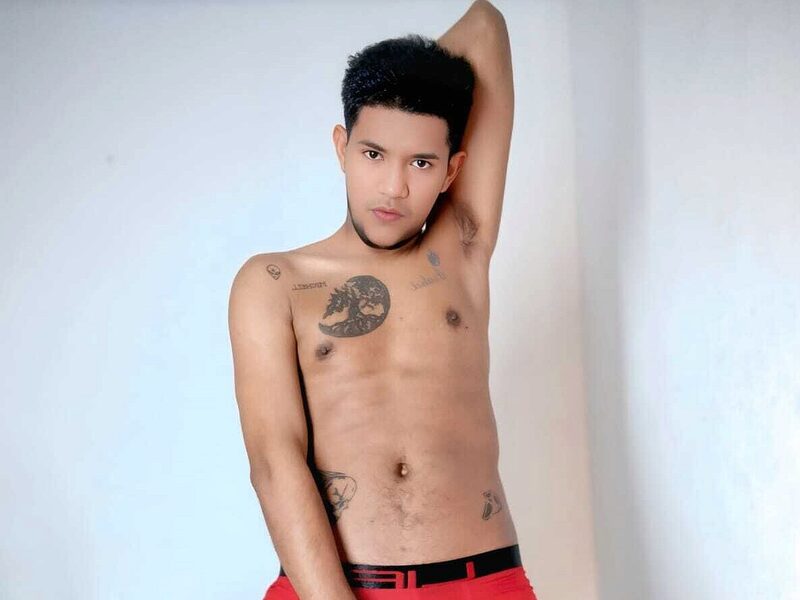 Emiliano Hott low quality