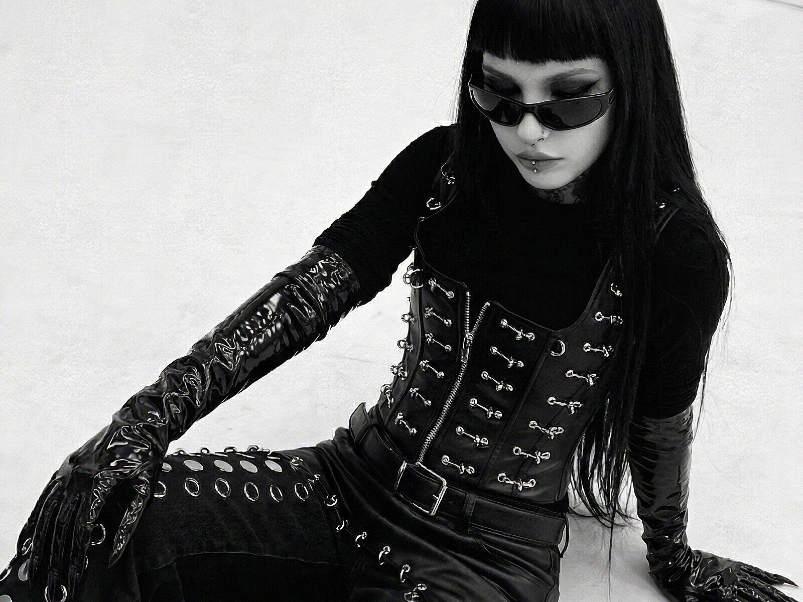 Mistress Ludovika low quality