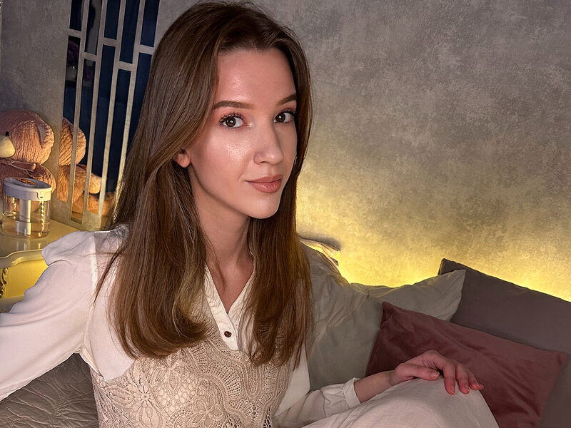 Lily Hartwell