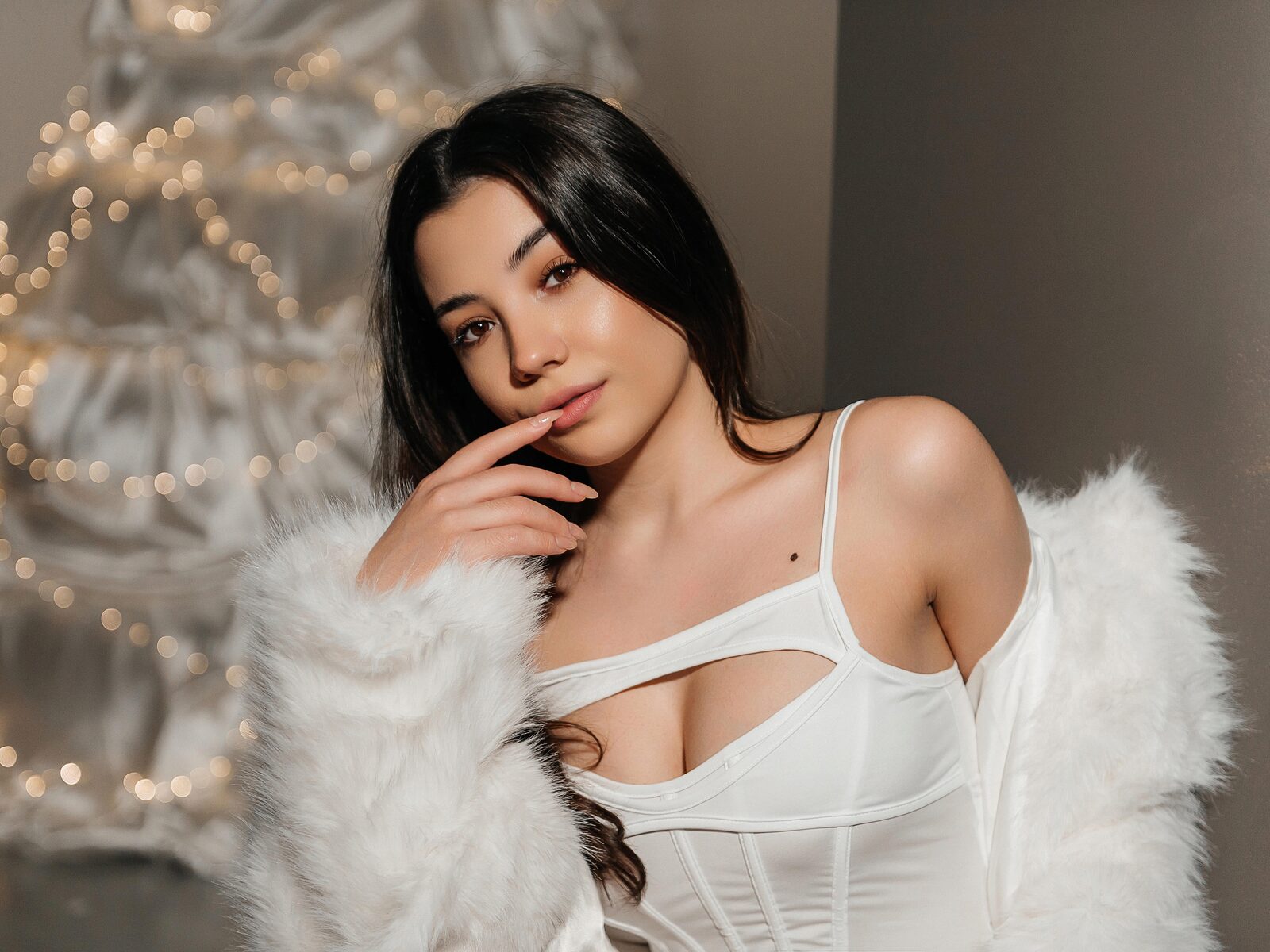 Alice Deleon low quality