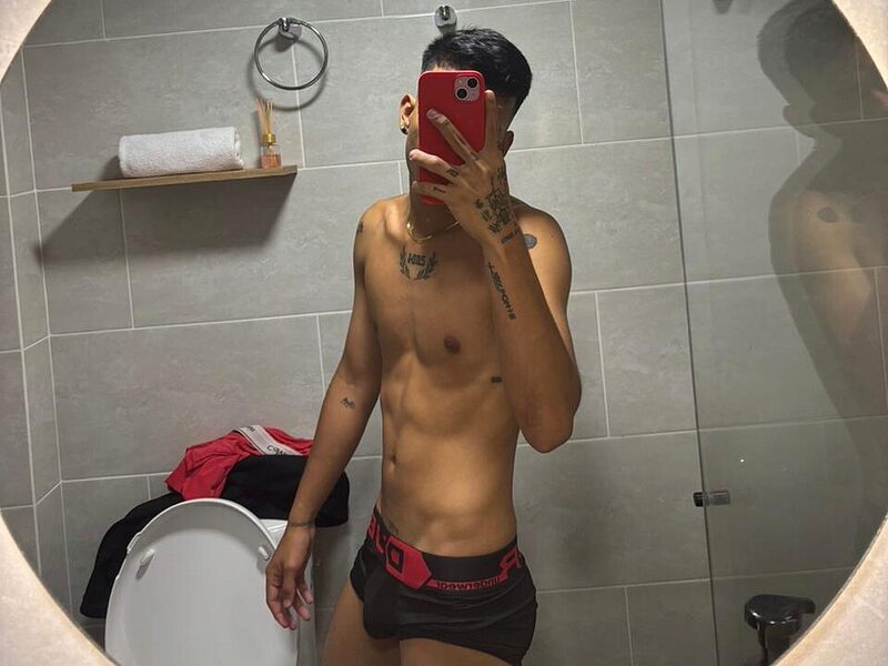 Noah Smiith low quality