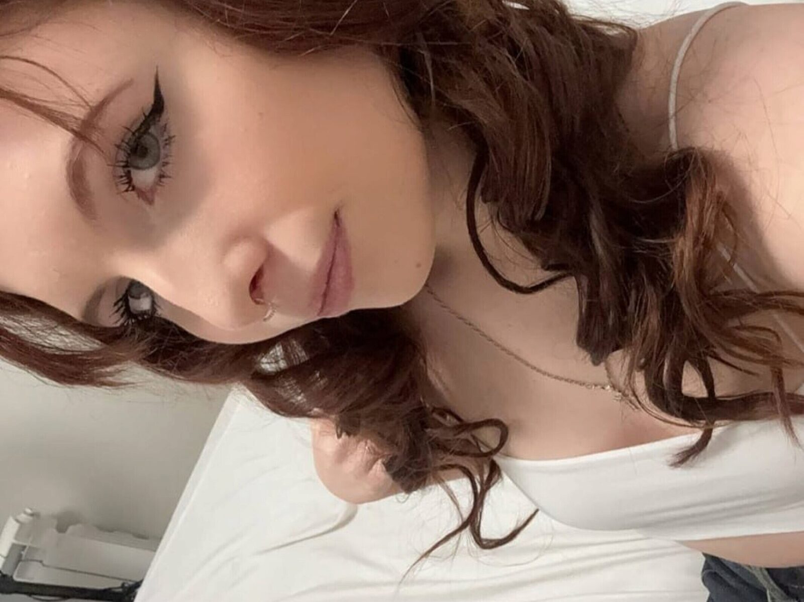 Malvina Mihalko low quality
