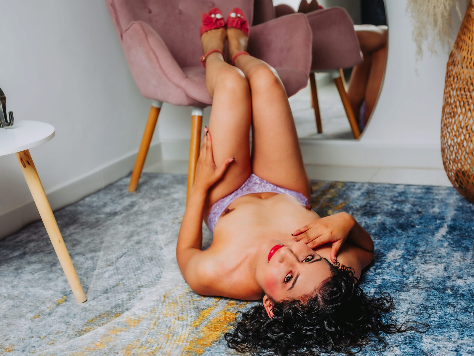 Samanta Thompson