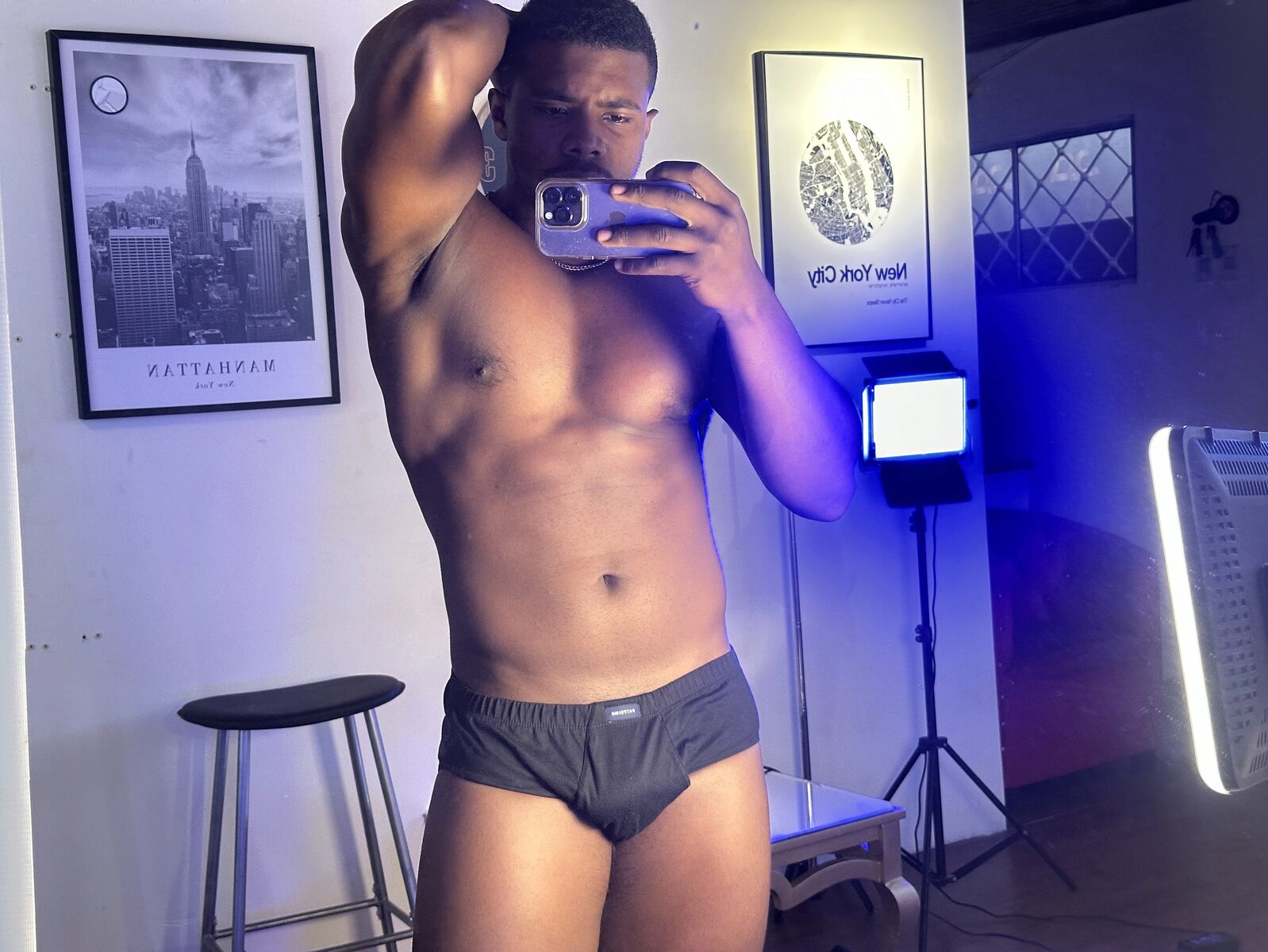 Leonardo Jones low quality