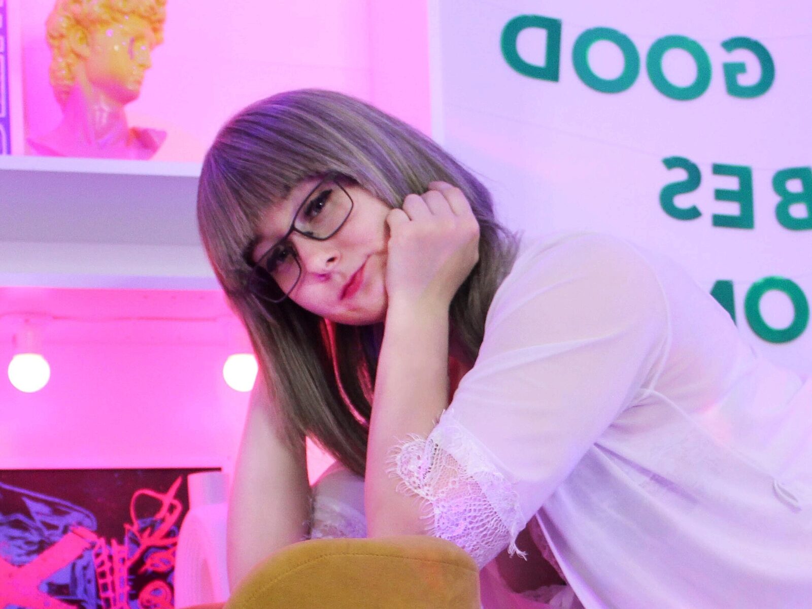 Alana Dreamy