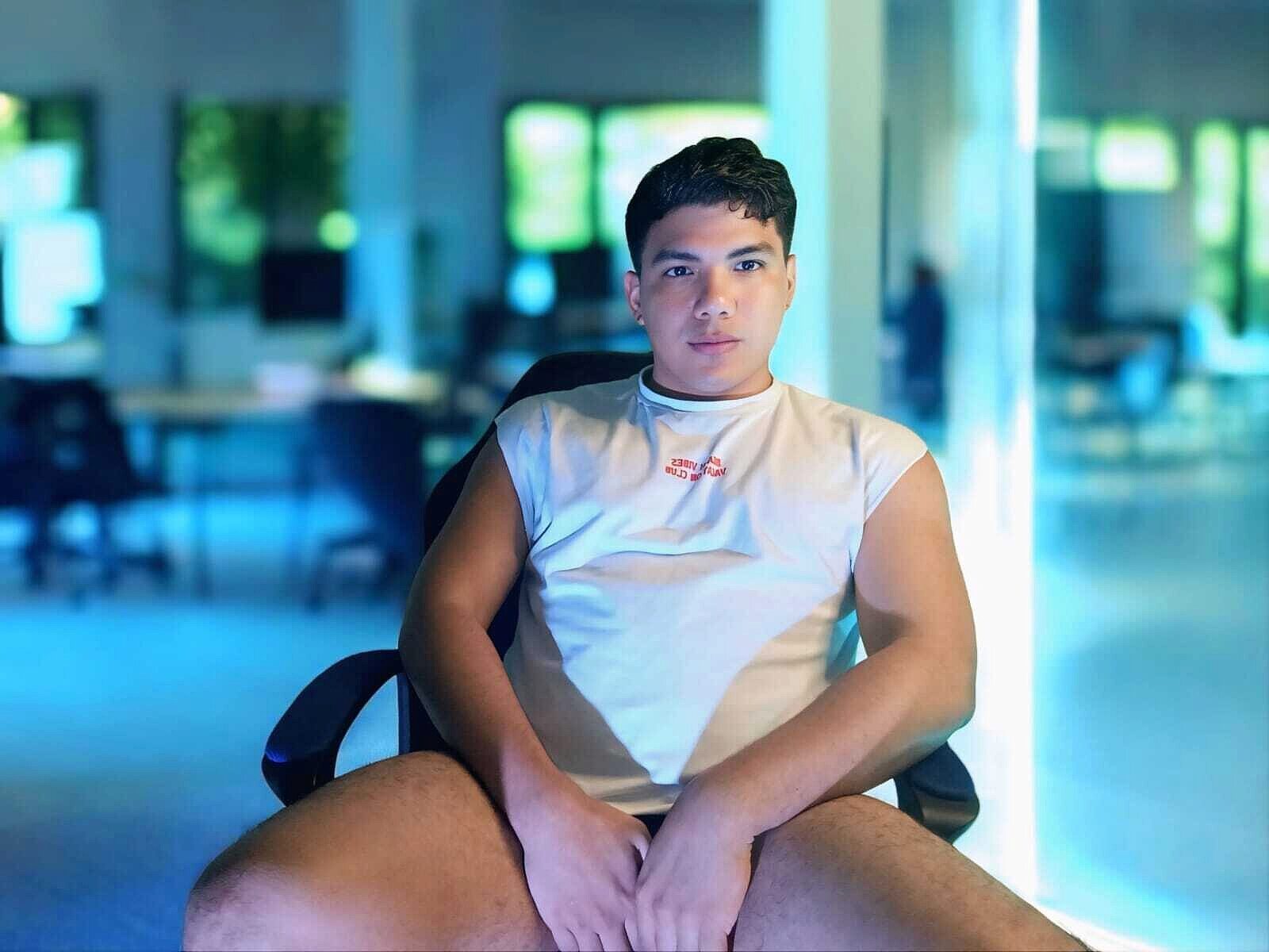 Uriel Ray low quality