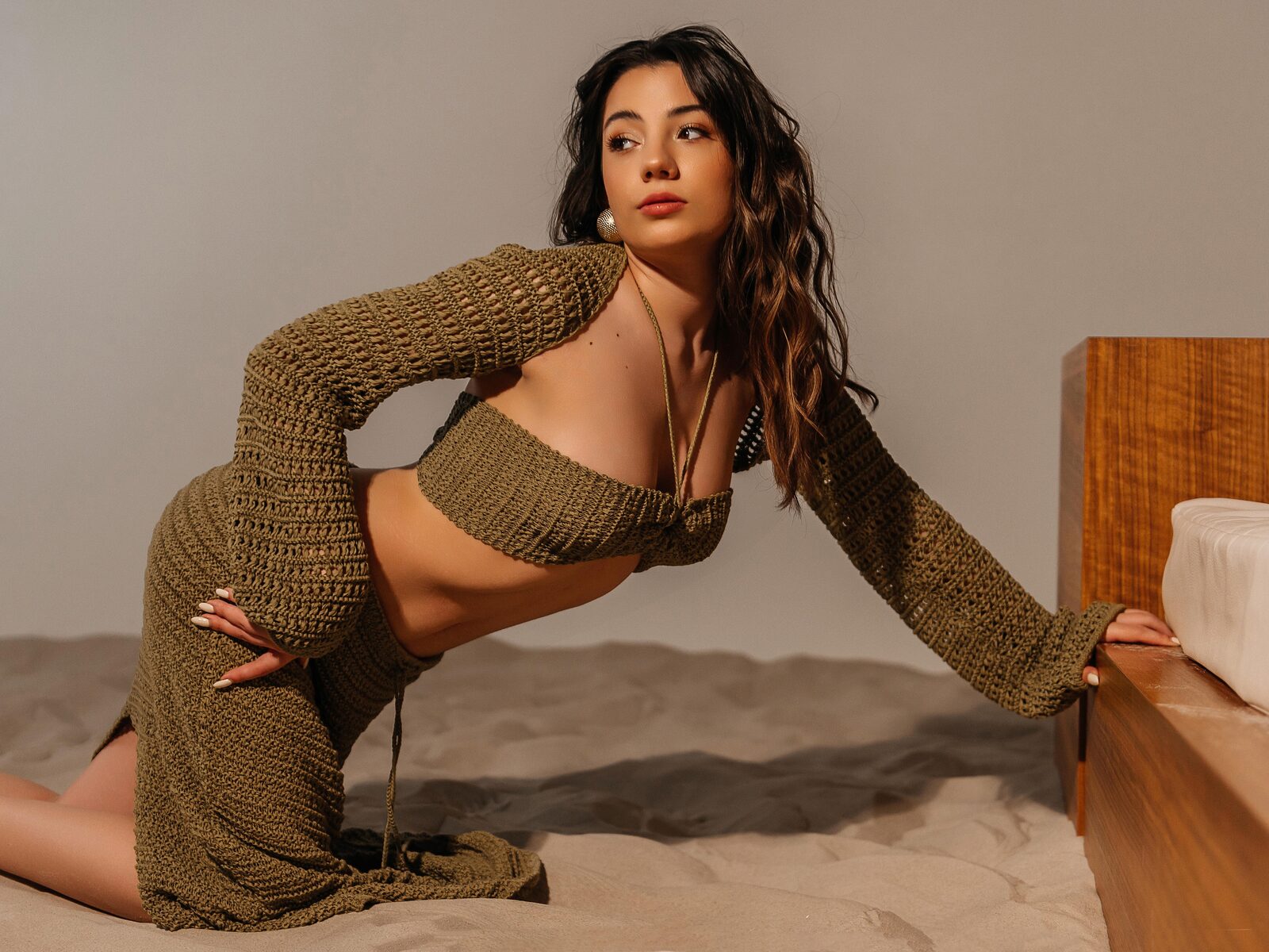 Alice Deleon low quality