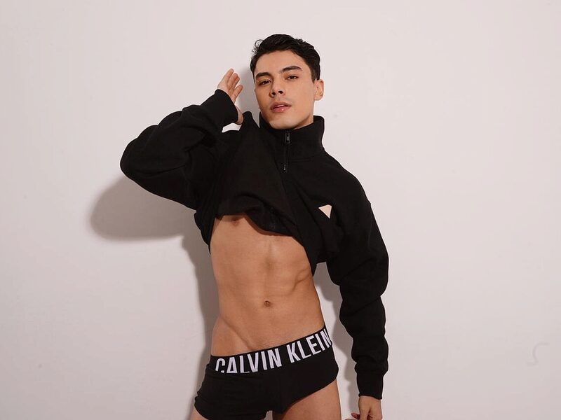 Damon North