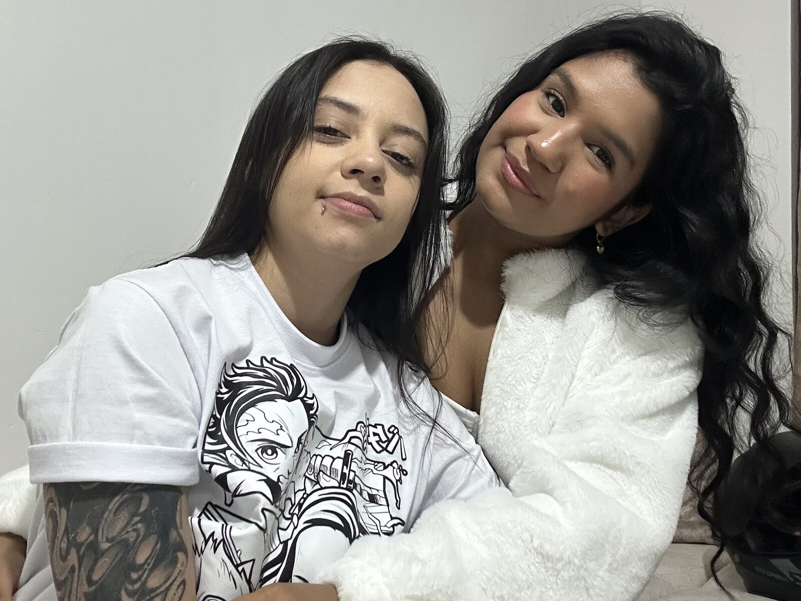 Lyria Diamond & Isabella Bennett