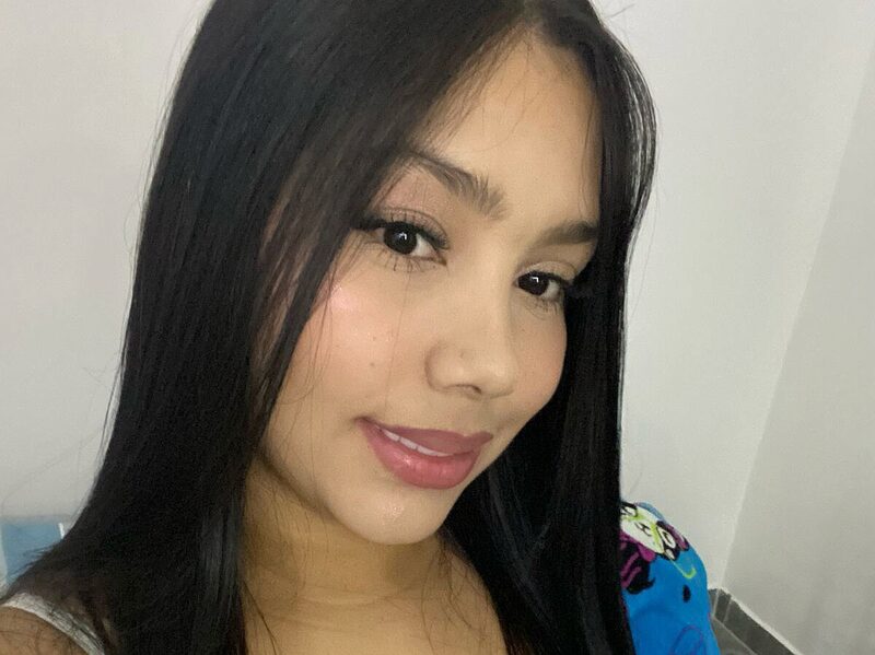 Lunaa Bellaa