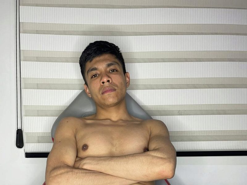 Damian Castilla low quality